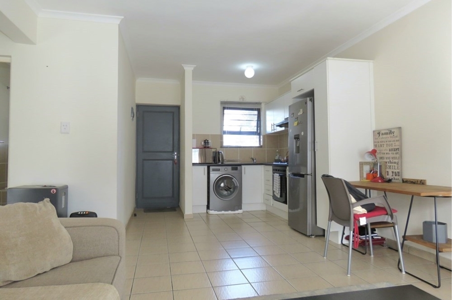 To Let 2 Bedroom Property for Rent in Parklands Western Cape